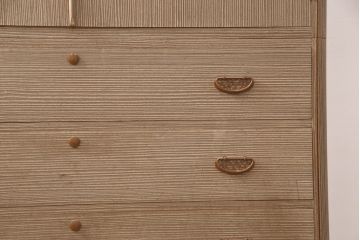 中古　中沢和夫作　桐材に桑材のラインがアクセントになった上品な加茂総桐箪笥(胴丸、総桐たんす、総桐箪笥、衣装箪笥、着物箪笥、和タンス)(R-051925)