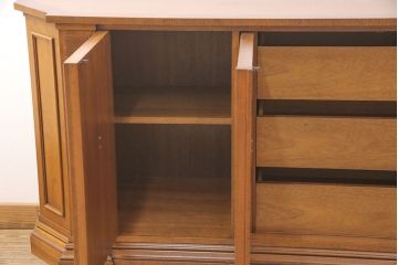 中古　美品　マホガニー材　DREXEL HERITAGE(ドレクセルヘリテイジ)　FRANCESCA(フランチェスカ)シリーズ　クリデンザ(クレデンザ、収納棚、キャビネット、サイドボード)(定価約90万円)(R-051926)