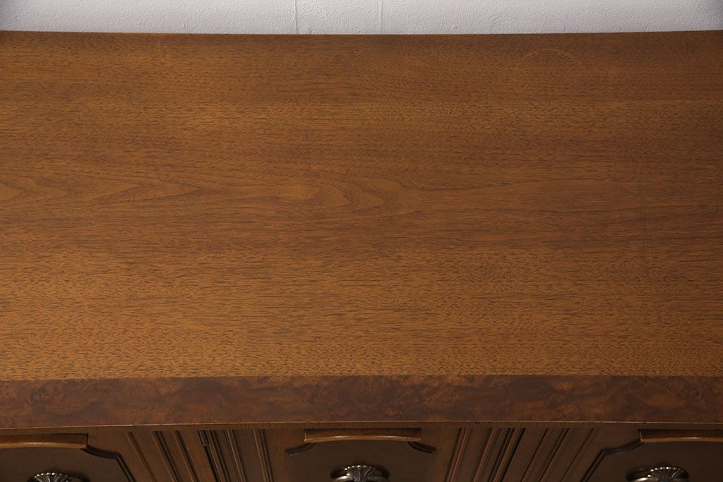 中古　美品　マホガニー材　DREXEL HERITAGE(ドレクセルヘリテイジ)　FRANCESCA(フランチェスカ)シリーズ　クリデンザ(クレデンザ、収納棚、キャビネット、サイドボード)(定価約90万円)(R-051926)