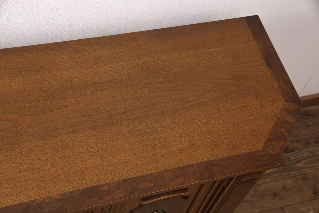 中古　美品　マホガニー材　DREXEL HERITAGE(ドレクセルヘリテイジ)　FRANCESCA(フランチェスカ)シリーズ　クリデンザ(クレデンザ、収納棚、キャビネット、サイドボード)(定価約90万円)(R-051926)