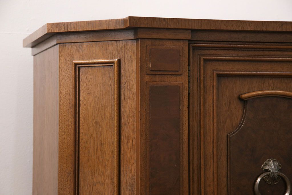 中古　美品　マホガニー材　DREXEL HERITAGE(ドレクセルヘリテイジ)　FRANCESCA(フランチェスカ)シリーズ　クリデンザ(クレデンザ、収納棚、キャビネット、サイドボード)(定価約90万円)(R-051926)