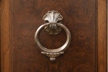 中古　美品　マホガニー材　DREXEL HERITAGE(ドレクセルヘリテイジ)　FRANCESCA(フランチェスカ)シリーズ　クリデンザ(クレデンザ、収納棚、キャビネット、サイドボード)(定価約90万円)(R-051926)