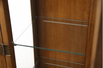 中古　希少　DREXEL HERITAGE(ドレクセルヘリテイジ)　Cameo Classics(キャメオクラシックス)　気品ある佇まいが高級感溢れるのマホガニー材製三面ガラスキャビネット(定価約220万円)(キュリオケース、飾り棚、収納棚)(R-051938)