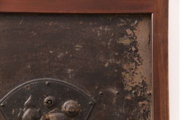 アンティーク建具　総ケヤキ材　経年により渋さを増した佇まいが魅力的な蔵戸(玄関戸、玄関ドア、引き戸)(R-051939)