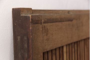 アンティーク建具　総ケヤキ材　経年により渋さを増した佇まいが魅力的な蔵戸(玄関戸、玄関ドア、引き戸)(R-051939)