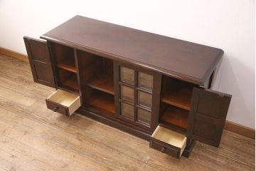 中古　美品　北海道民芸家具　HM135　深みのある色合いが美しいサイドボード(キャビネット、収納棚、リビングボード)(R-051958)