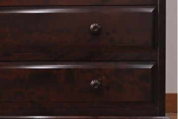 中古　美品　北海道民芸家具　HM533　シックな佇まいが素敵なチェスト(引き出し、衣装箪笥、洋服タンス)(定価約25万円)(R-051959)