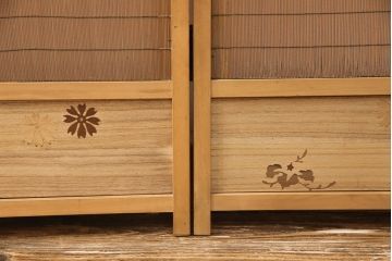 中古　民芸家具　植物をあしらったデザインが可愛らしい四連衝立(パーテーション、仕切り、つい立て)(R-051961)