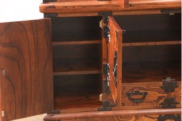 中古　岩谷堂箪笥　菊幸　美しい杢目が上質な雰囲気を醸し出す二段重ね和風キャビネット(定価約110万円)(食器棚、茶箪笥、収納棚、戸棚)(R-051963)