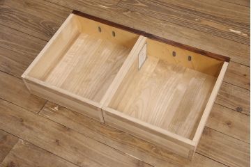 中古　岩谷堂箪笥　菊幸　美しい杢目が上質な雰囲気を醸し出す二段重ね和風キャビネット(定価約110万円)(食器棚、茶箪笥、収納棚、戸棚)(R-051963)