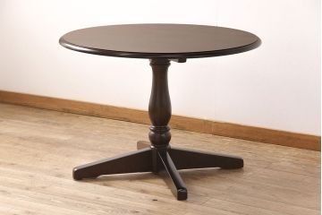 新古品　展示品　北海道民芸家具　樺材　HM472シリーズ　上品な優しい雰囲気を醸し出す円形テーブル(ラウンドテーブル、ダイニングテーブル、コーヒーテーブル)(定価約18万円)(R-051966)