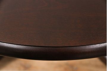 新古品　展示品　北海道民芸家具　樺材　HM472シリーズ　上品な優しい雰囲気を醸し出す円形テーブル(ラウンドテーブル、ダイニングテーブル、コーヒーテーブル)(定価約18万円)(R-051966)