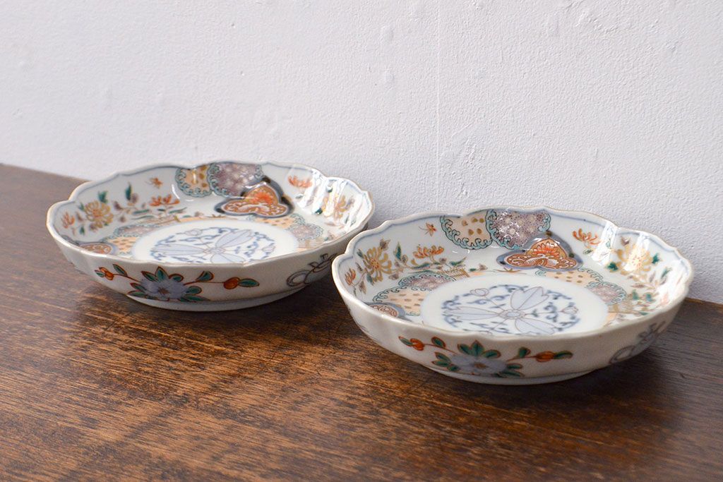 古伊万里　五寸皿2枚　色絵金彩　傷無し　直径14センチ 幕末明治 古伊万里 五寸皿2枚 色絵金彩 傷無し 直径14センチ 幕末明治