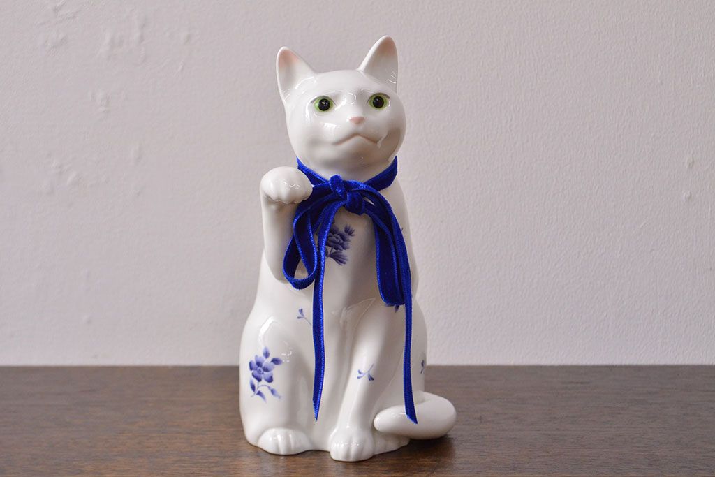 ノリタケ　Noritake　招き猫(中)　青小花　置物(ホームアクセサリー、ディスプレイ、置き物)(R-051981)