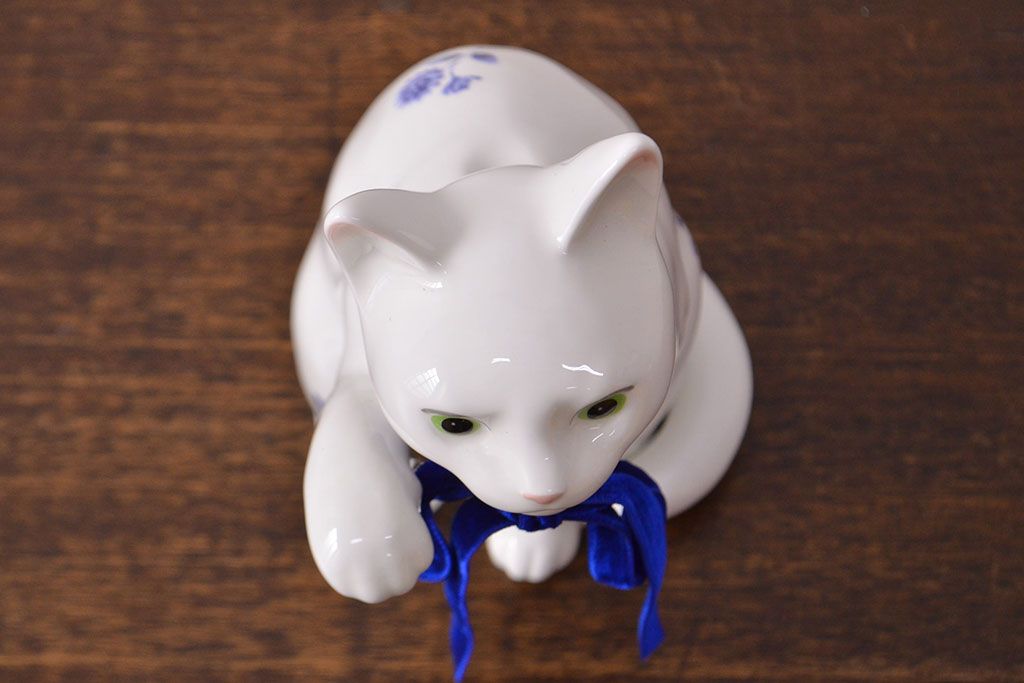 ノリタケ　Noritake　招き猫(中)　青小花　置物(ホームアクセサリー、ディスプレイ、置き物)(R-051981)