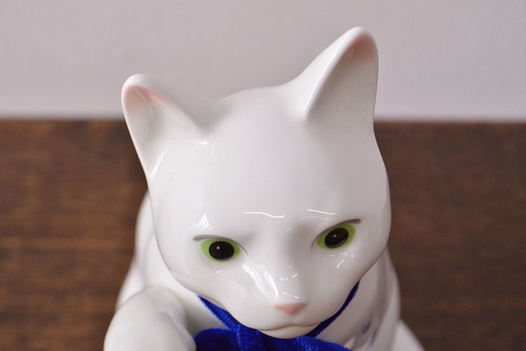 ノリタケ　Noritake　招き猫(中)　青小花　置物(ホームアクセサリー、ディスプレイ、置き物)(R-051981)
