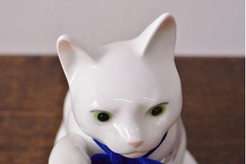 ノリタケ　Noritake　招き猫(中)　青小花　置物(ホームアクセサリー、ディスプレイ、置き物)(R-051981)