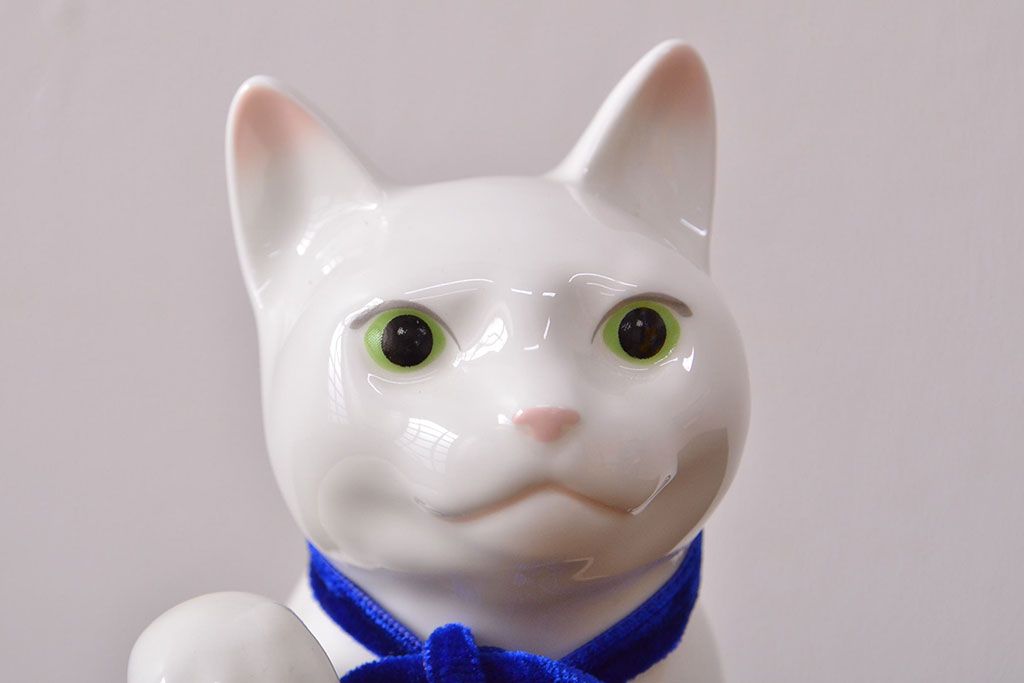 ノリタケ　Noritake　招き猫(中)　青小花　置物(ホームアクセサリー、ディスプレイ、置き物)(R-051981)