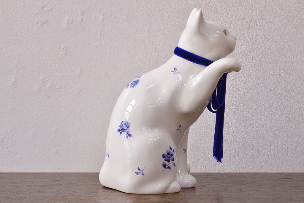 ノリタケ　Noritake　招き猫(中)　青小花　置物(ホームアクセサリー、ディスプレイ、置き物)(R-051981)