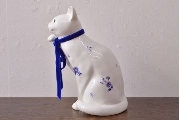 ノリタケ　Noritake　招き猫(中)　青小花　置物(ホームアクセサリー、ディスプレイ、置き物)(R-051981)