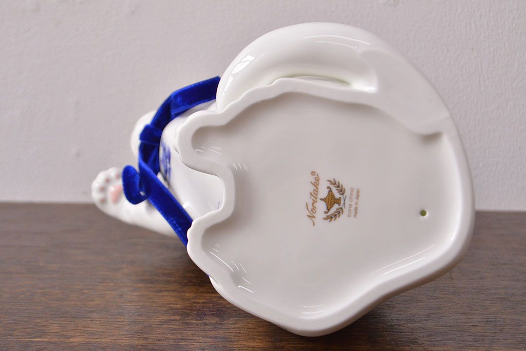 ノリタケ　Noritake　招き猫(中)　青小花　置物(ホームアクセサリー、ディスプレイ、置き物)(R-051981)