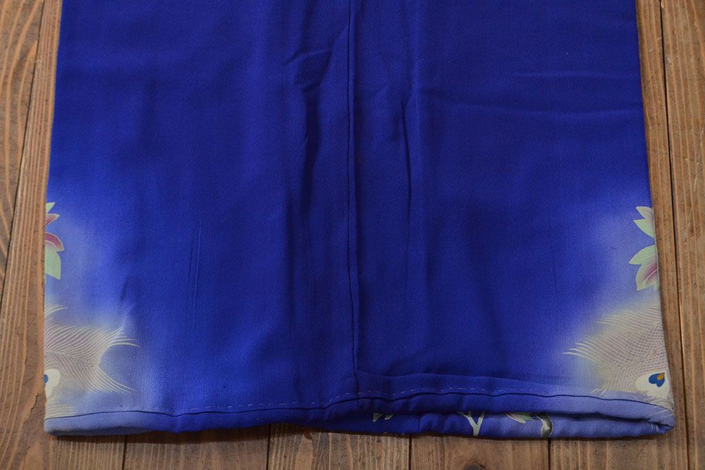 大正〜昭和初期　孔雀の図　縮緬着物(古布、正絹)(R-051989)