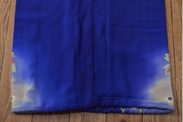 大正〜昭和初期　孔雀の図　縮緬着物(古布、正絹)(R-051989)