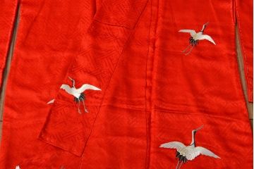 大正〜昭和初期　松鶴　刺繍着物(古布、正絹)(R-051991)