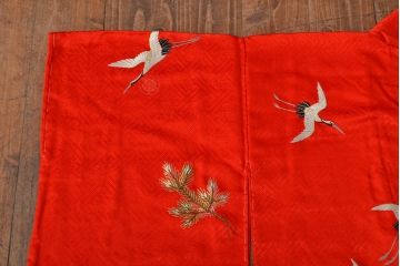 大正〜昭和初期　松鶴　刺繍着物(古布、正絹)(R-051991)