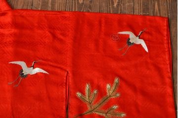 大正〜昭和初期　松鶴　刺繍着物(古布、正絹)(R-051991)