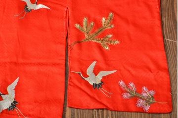 大正〜昭和初期　松鶴　刺繍着物(古布、正絹)(R-051991)