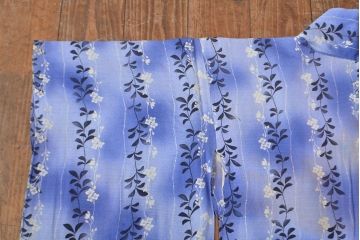 大正〜昭和初期　絽縮緬　花柄着物(古布、正絹)(R-051992)