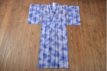 大正〜昭和初期　絽縮緬　花柄着物(古布、正絹)(R-051992)