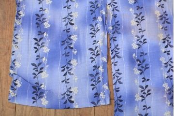 大正〜昭和初期　絽縮緬　花柄着物(古布、正絹)(R-051992)