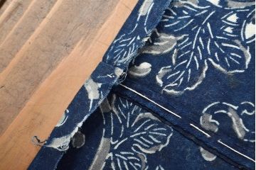 明治〜大正　藍型染め木綿古布(布団皮、藍染)(R-051995)