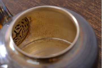 古い　純銀製　横手急須　247g(銀瓶、茶道具)(R-052004)