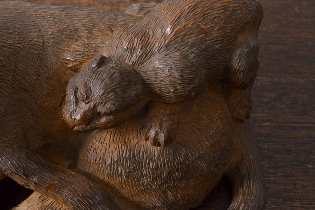 古い　虎親子　時代木彫り　在銘　作家物(置物、置き物、ディスプレイ)(R-052007)