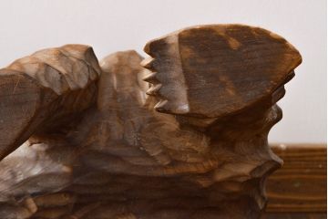 古い熊　木彫り　銘無し(木彫の置物、置き物、ディスプレイ、北海道、アイヌ)(R-052009)