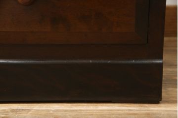 中古　松本民芸家具　シンプルな作りで合わせやすいD型小物整理箪笥(縦型チェスト、引き出し、収納タンス)(定価約27万円)(R-052013)