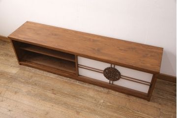 ラフジュ工房オリジナル　古建具リメイク　透かし彫り　上品な和の趣を演出する引き戸のテレビ台(ローボード、テレビボード、収納棚)(R-052024)