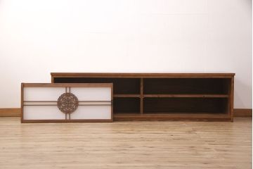ラフジュ工房オリジナル　古建具リメイク　透かし彫り　上品な和の趣を演出する引き戸のテレビ台(ローボード、テレビボード、収納棚)(R-052024)
