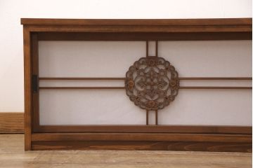 ラフジュ工房オリジナル　古建具リメイク　透かし彫り　上品な和の趣を演出する引き戸のテレビ台(ローボード、テレビボード、収納棚)(R-052024)