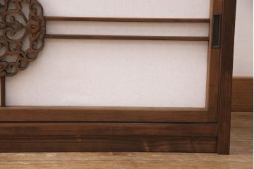 ラフジュ工房オリジナル　古建具リメイク　透かし彫り　上品な和の雰囲気を高める引き戸のテレビ台(ローボード、テレビボード、収納棚)(R-052025)