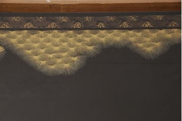 中古　工芸家具　極美品　立体的な漆塗りがインパクト抜群の高級座卓(定価約250万円)(ローテーブル)(R-052026)