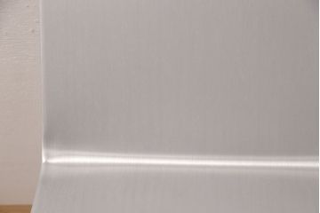 中古　emeco(エメコ)　SUPERLIGHT(スーパーライト)　メンズライクの空間づくりにおすすめのアルミ製チェア(サイドチェア、椅子)(定価約14万円)(R-052028)