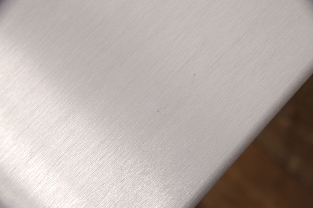 中古　emeco(エメコ)　SUPERLIGHT(スーパーライト)　メンズライクの空間づくりにおすすめのアルミ製チェア(サイドチェア、椅子)(定価約14万円)(R-052028)