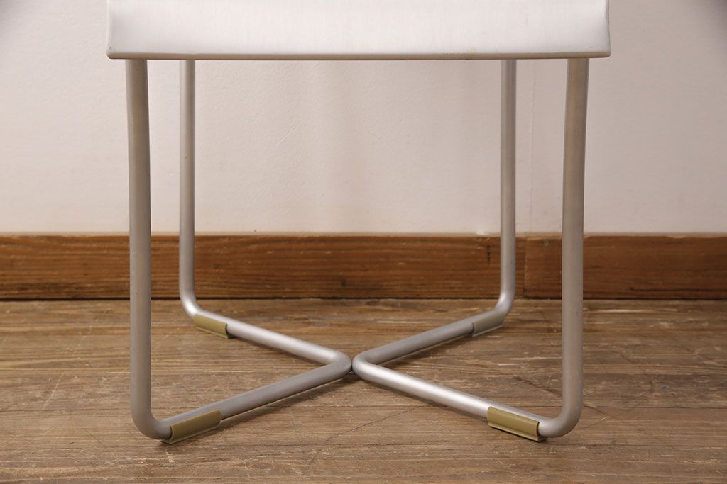 中古　emeco(エメコ)　SUPERLIGHT(スーパーライト)　メンズライクの空間づくりにおすすめのアルミ製チェア(サイドチェア、椅子)(定価約14万円)(R-052028)