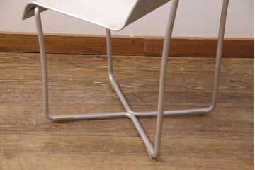 中古　emeco(エメコ)　SUPERLIGHT(スーパーライト)　メンズライクの空間づくりにおすすめのアルミ製チェア(サイドチェア、椅子)(定価約14万円)(R-052028)