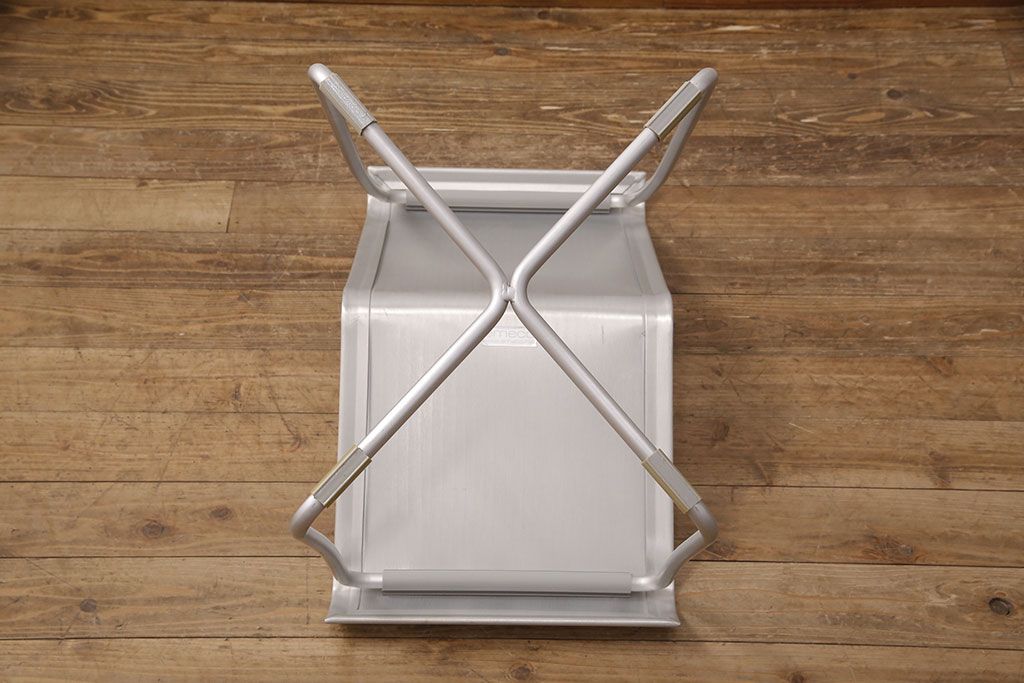 中古　emeco(エメコ)　SUPERLIGHT(スーパーライト)　メンズライクの空間づくりにおすすめのアルミ製チェア(サイドチェア、椅子)(定価約14万円)(R-052028)