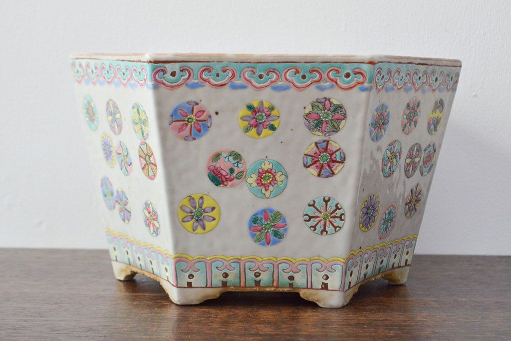 Y2375 中国 手彩 六角粉彩中鉢 在銘印有　く Y2375 中国 手彩 六角粉彩中鉢 在銘印有 く Y2375 中国 手